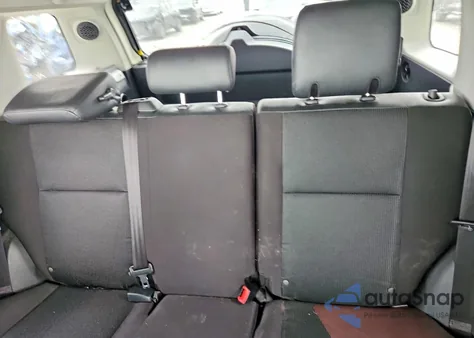 2014 Toyota Fj Cruiser z USA, uszkodzony, nr VIN JTEBU4BF6EK201351